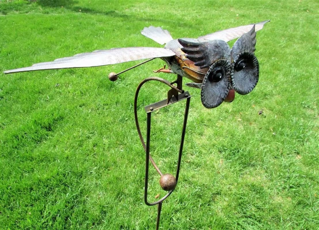 MOONBIFFY Eule Dekorative Gartenfigur für den Außenbereich als Kunstschmuck für dein Zuhause - Bild 1